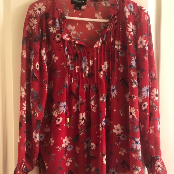 Long sleeve blouse. Dark green ! Perfect for fall! - Picture 3 of 5